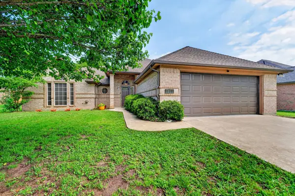 1608 Shelley Lane, Cleburne, TX 76033