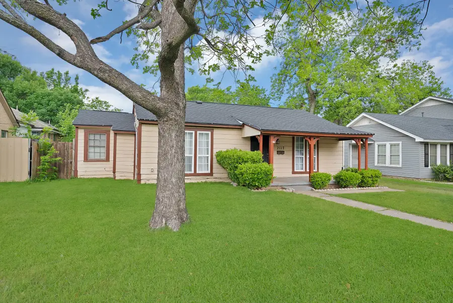 2117 Grace Avenue, Fort Worth, TX 76111 - #2