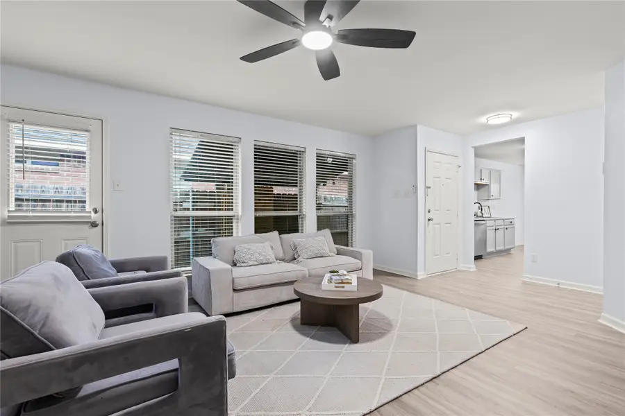 3028 Casa Bella Drive, Arlington, TX 76010 - #3