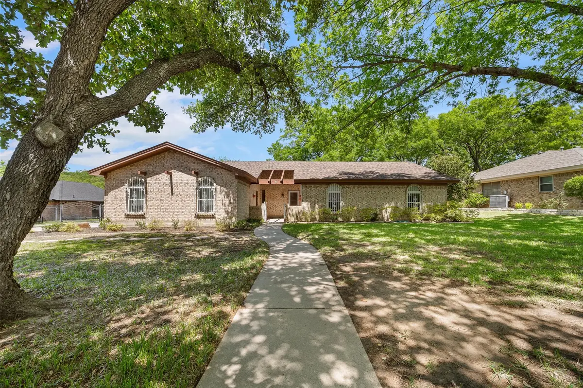 104 W Oak Valley Drive, Colleyville, TX 76034 - #1
