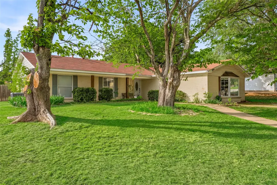 151 Chestnut Street, Aledo, TX 76008 - #3