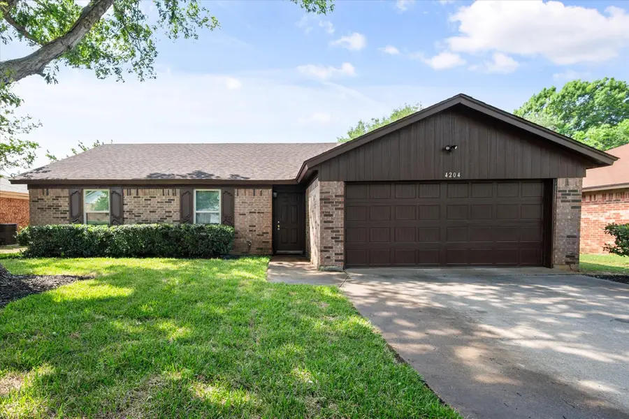 4204 Maple Springs Drive, Arlington, TX 76001 - #2