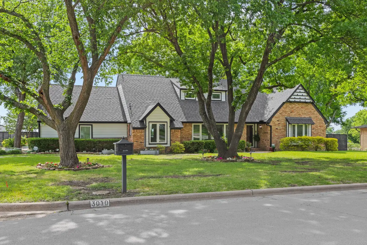 3010 S Country Club Road, Garland, TX 75043 - #1