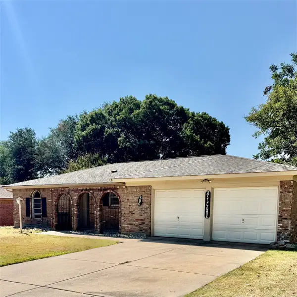 606 Pepperidge Court, Arlington, TX 76014