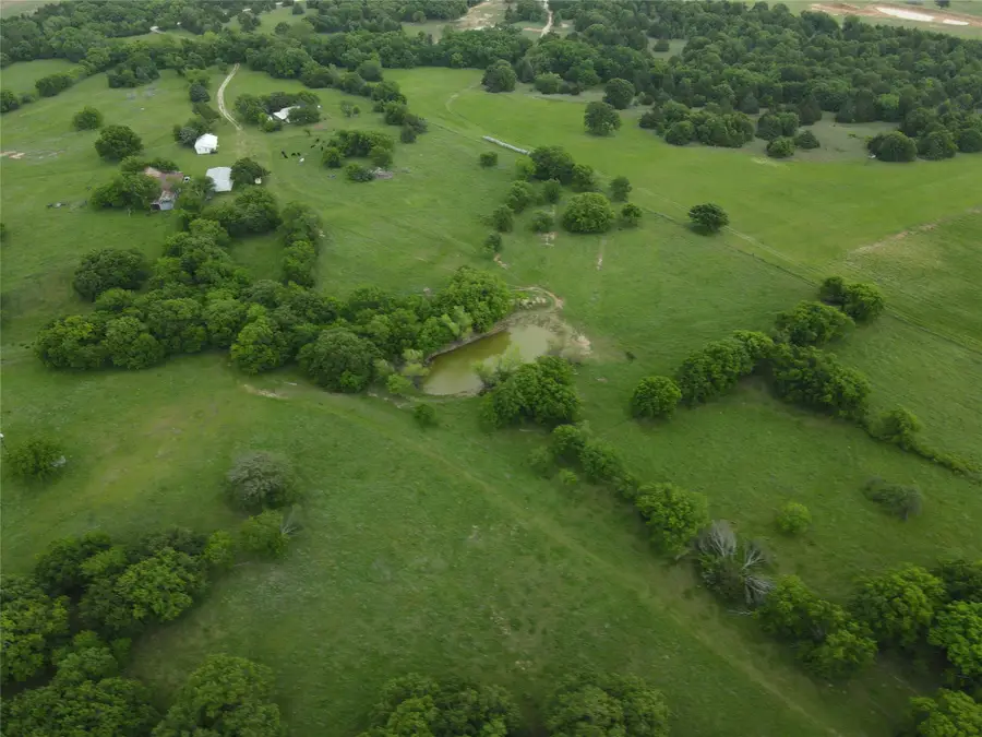 5444 Well Service Road, Bowie, TX 76230 - #2