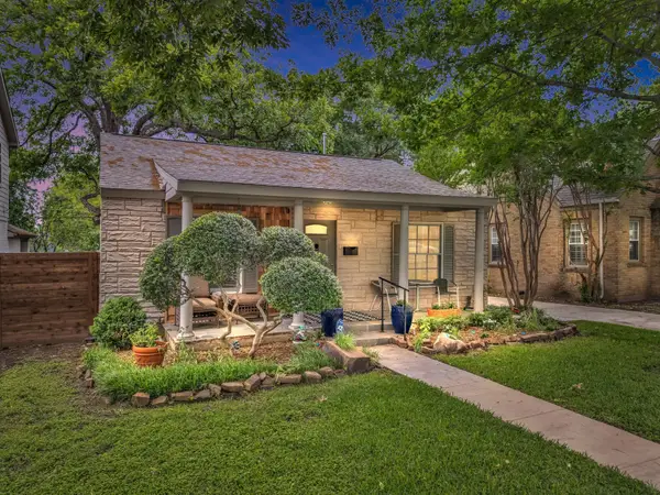3905 El Campo Avenue, Fort Worth, TX 76107