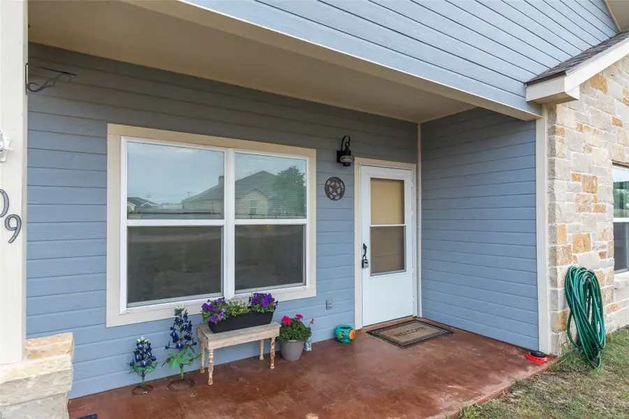 109 Charnel Street, Clyde, TX 79510 - #3