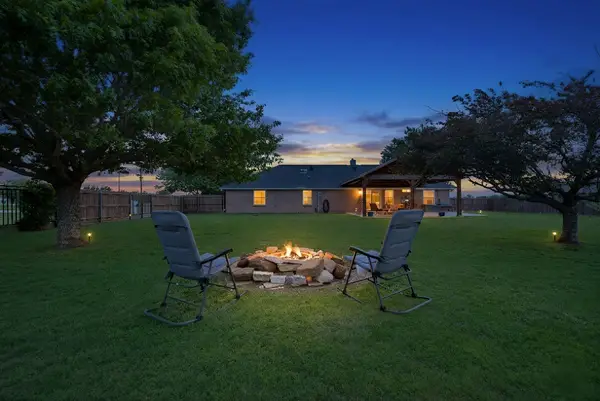 328 E Vaughn Road, Cleburne, TX 76031