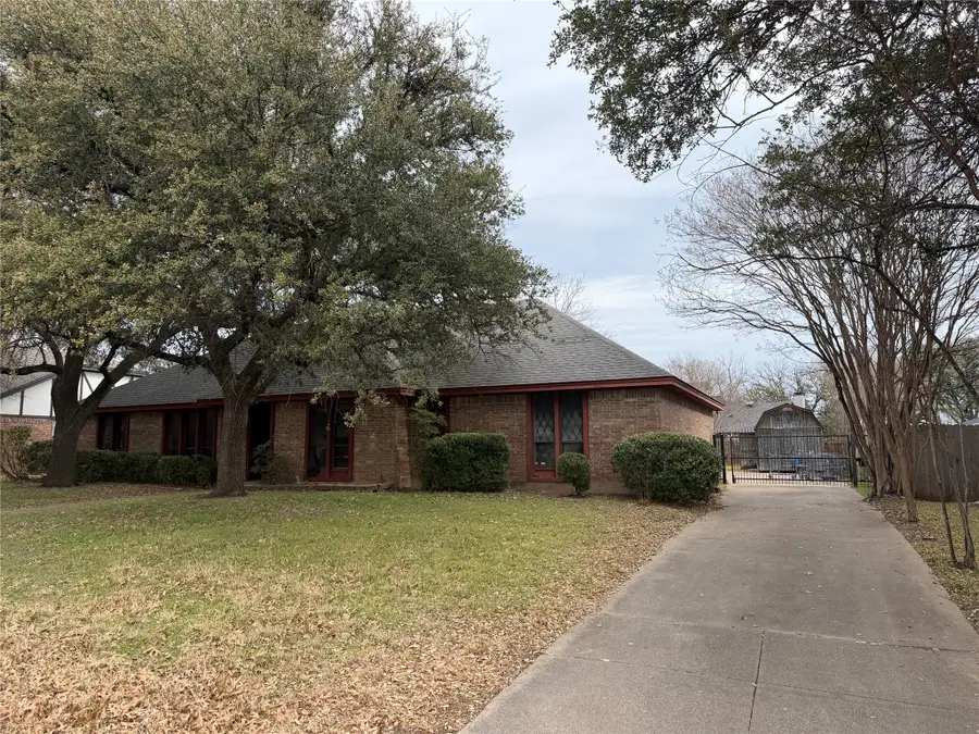 1115 Green River Trail, Cleburne, TX 76033 - #3