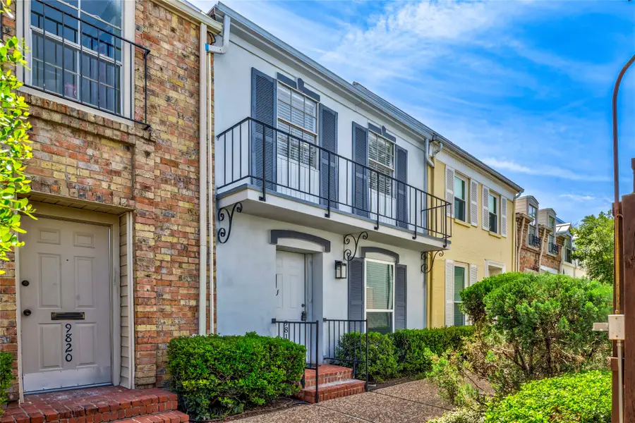 9818 Valley Meadow Place, Dallas, TX 75220 - #3