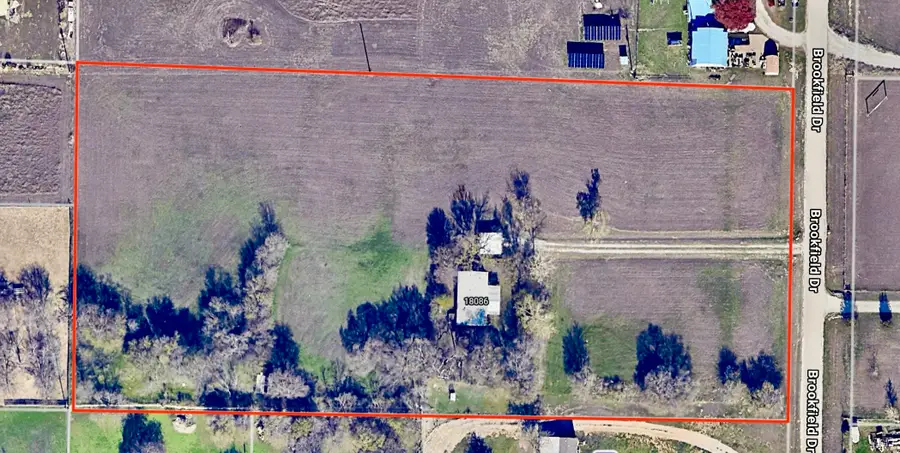 18086 Brookfield Drive, Justin, TX 76247 - #2