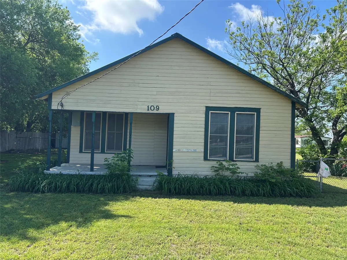 109 Harrison Avenue, Newcastle, TX 76372 - #1