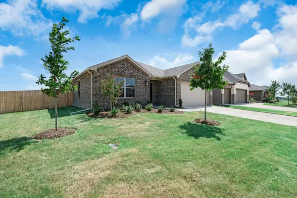 3800 Arrowchop Drive, Caddo Mills, TX 75135