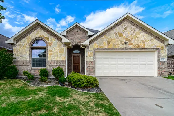 1225 Fallow Deer Drive, Fort Worth, TX 76028
