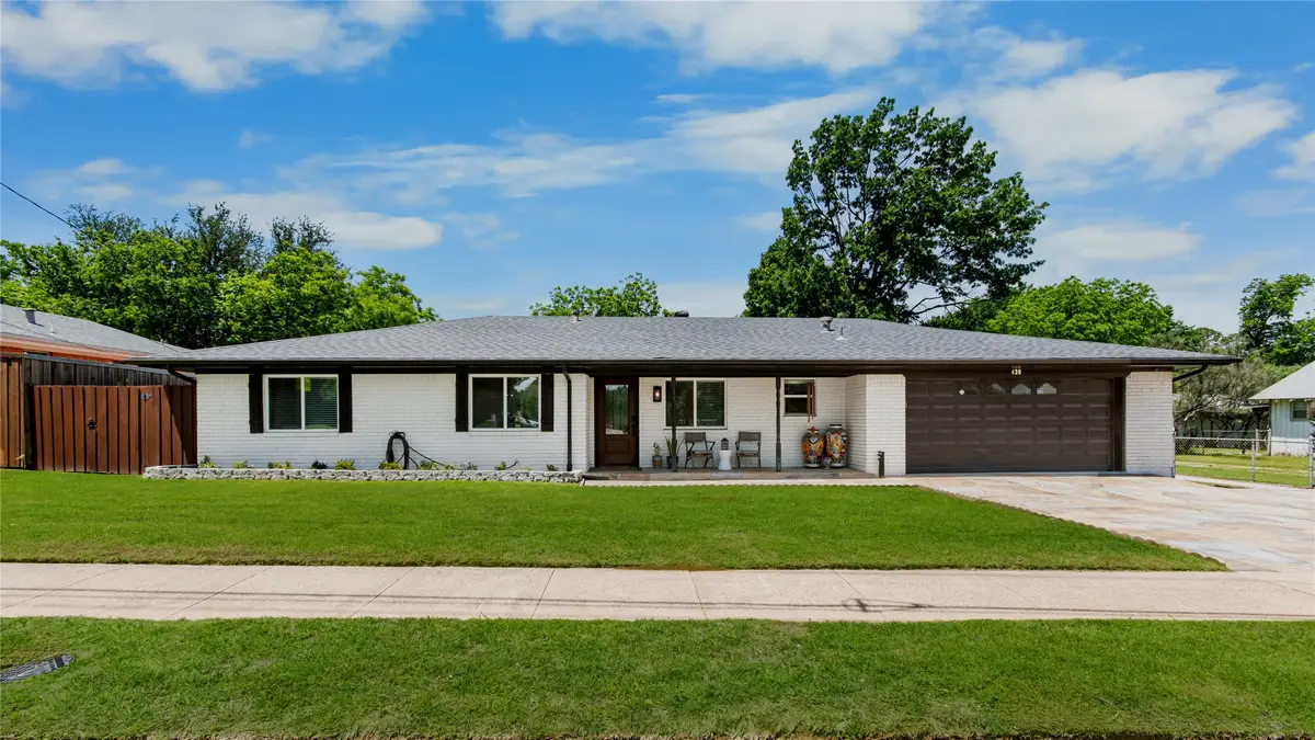 436 Ball Street, Grapevine, TX 76051 - #1