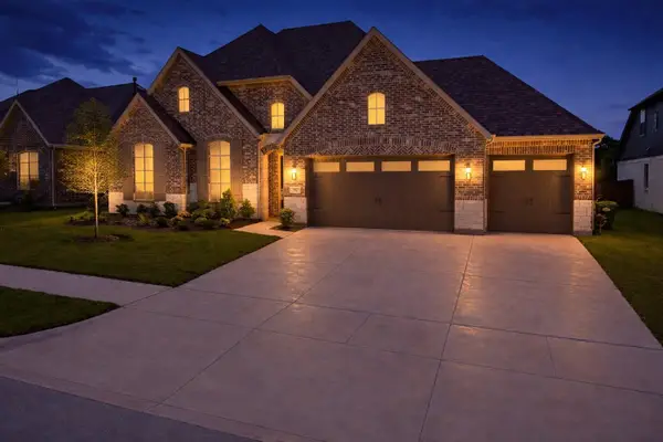 1927 Holly Oak Way, Fate, TX 75087