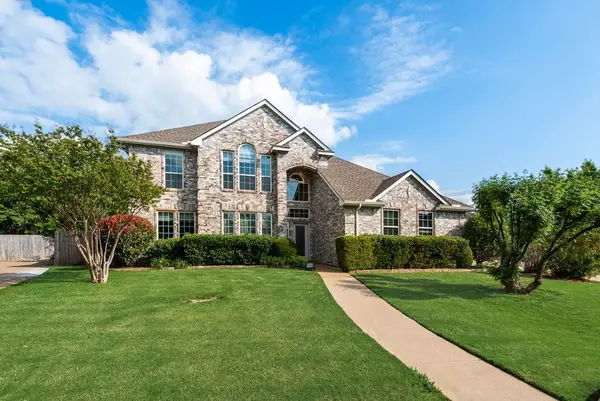 2400 Summer Glen Court, Arlington, TX 76001