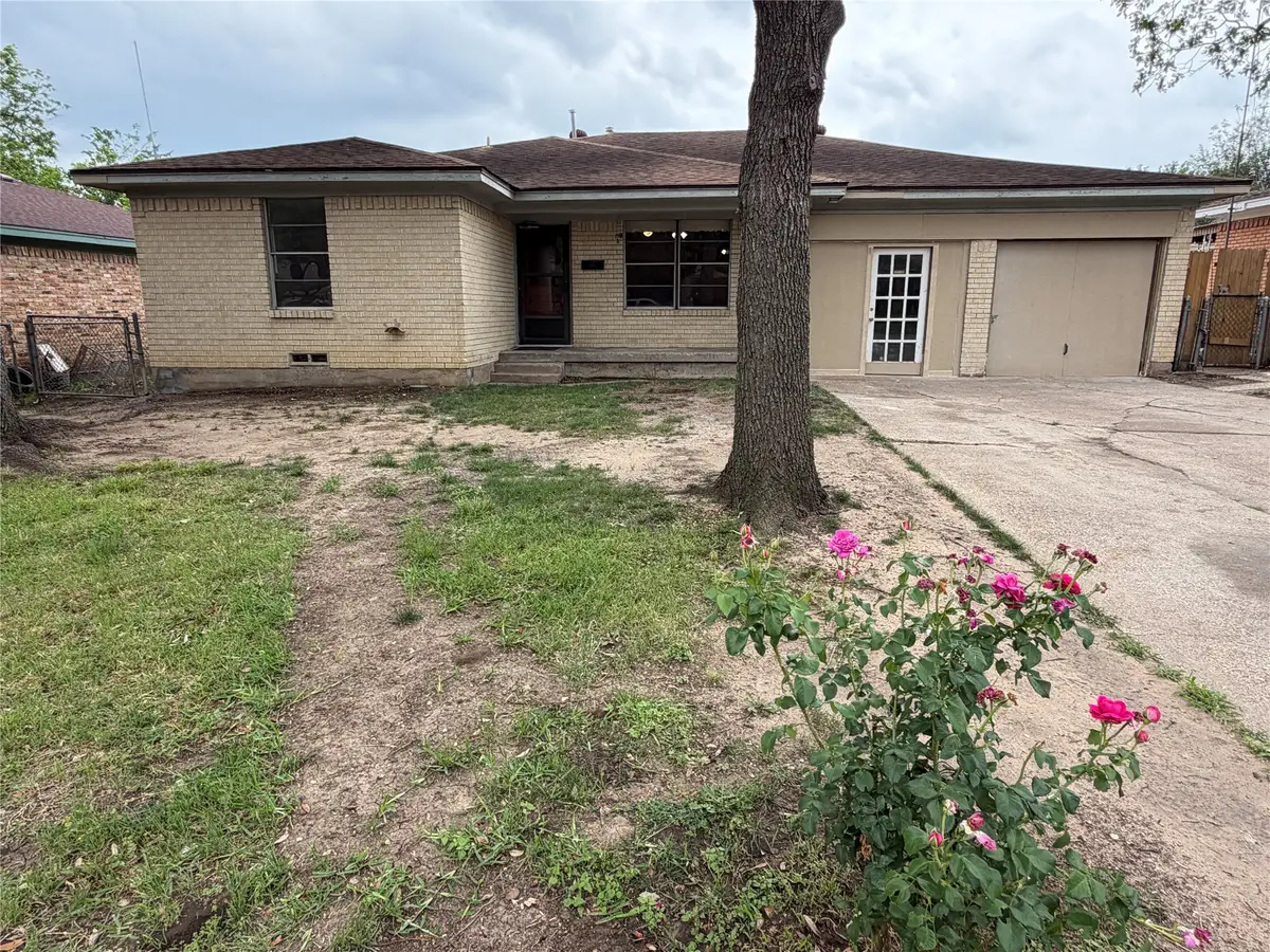 8706 Reva Street, Dallas, TX 75227 - #1