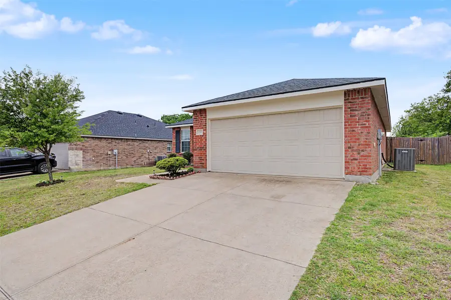 1269 Wysteria Lane, Burleson, TX 76028 - #2