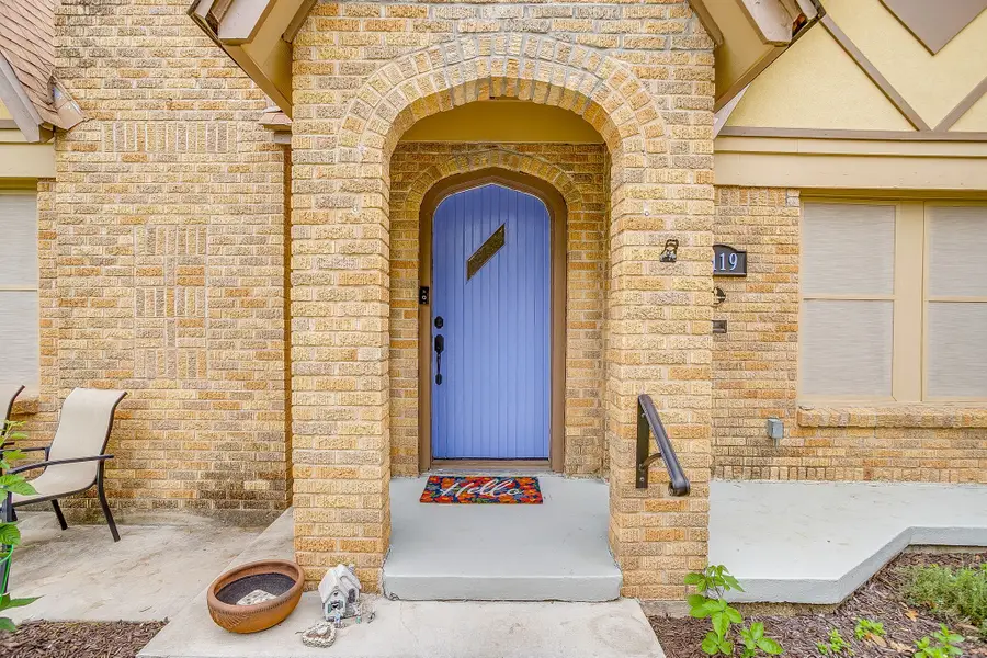 2119 Stanley Avenue, Fort Worth, TX 76110 - #2