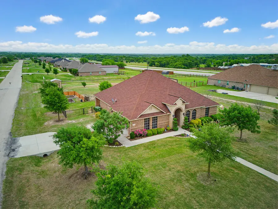 122 Highland Hills Boulevard, Decatur, TX 76234 - #2