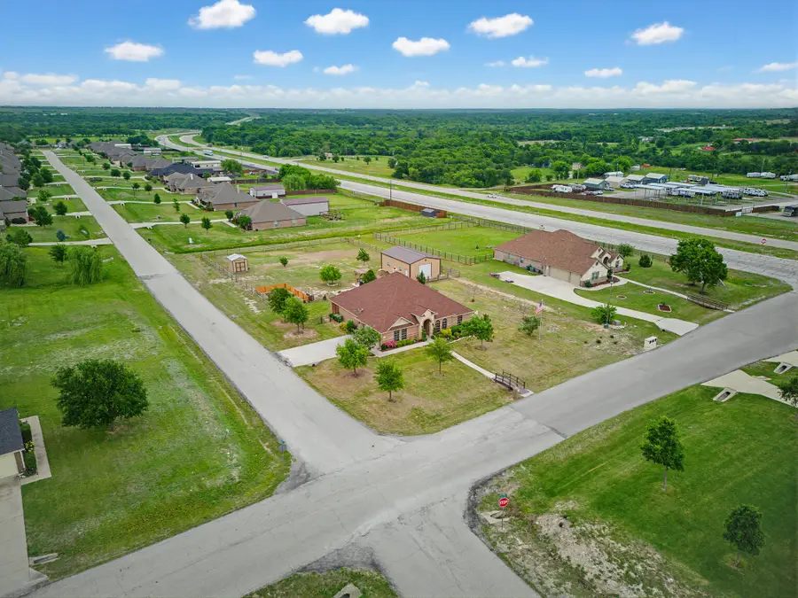 122 Highland Hills Boulevard, Decatur, TX 76234 - #3