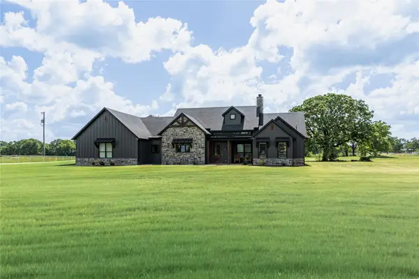 2667 Vz County Road 3208, Wills Point, TX 75169