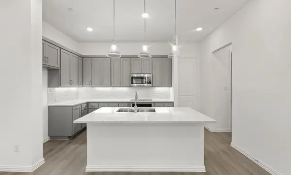 2306 Glacier Way, Mansfield, TX 76063