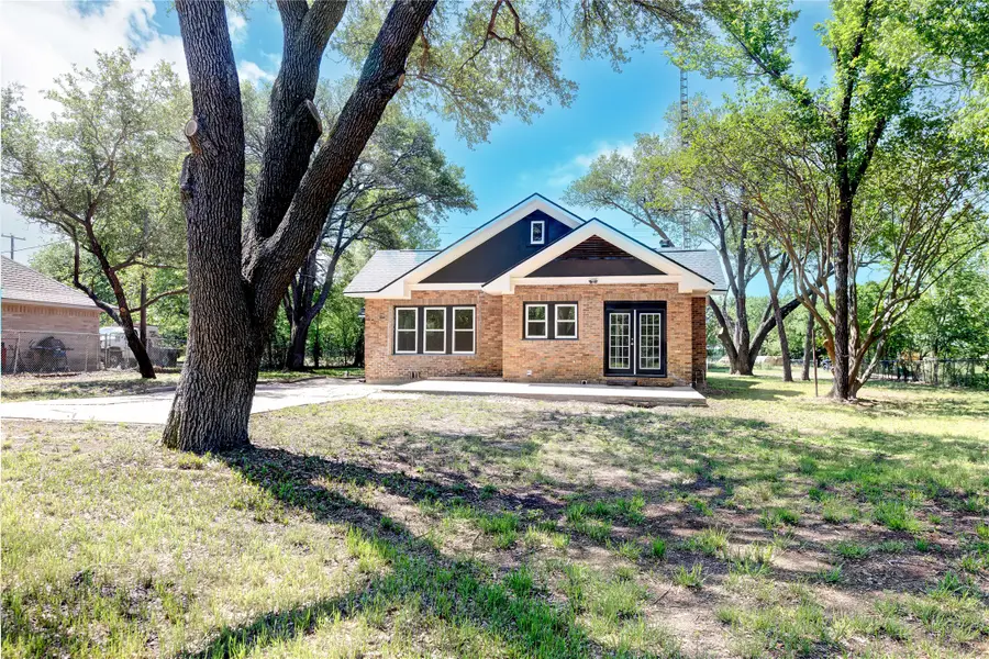 506 W San Saba Street, Wortham, TX 76693 - #3
