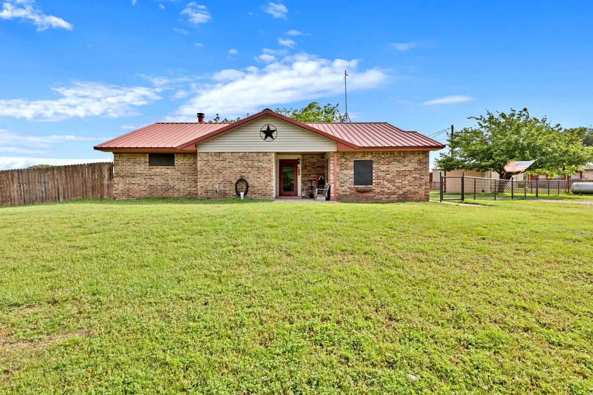 170 Clover Lane, Decatur, TX 76234 - #1
