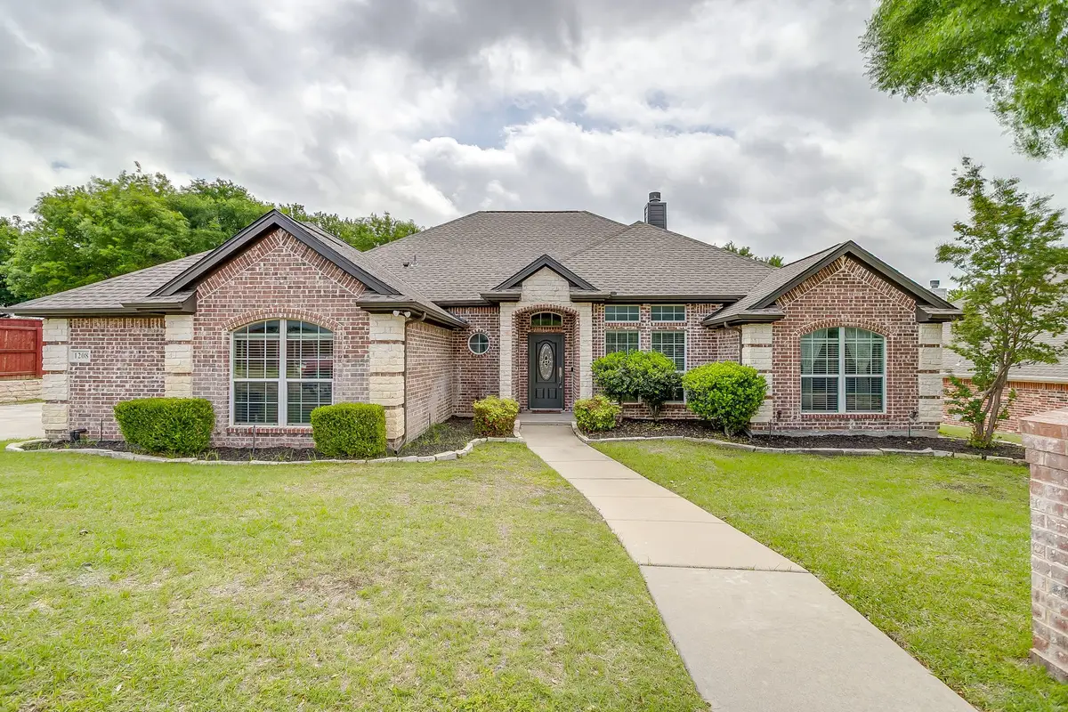1208 Saddle Trail, Willow Park, TX 76087 - #1