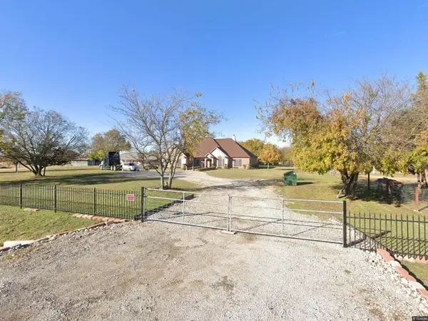 25452 Williams Drive, Justin, TX 76247