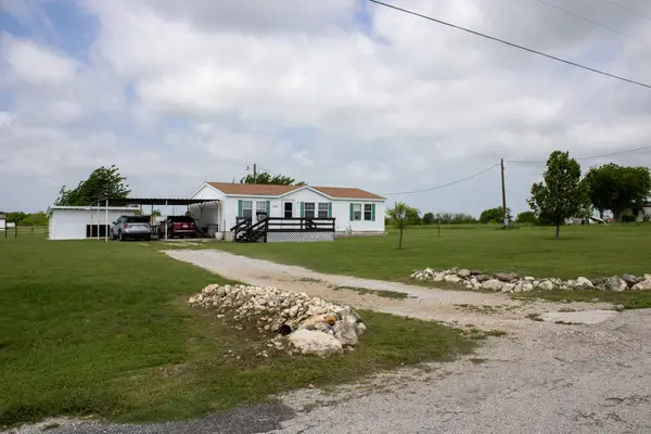 226 Happy Trail Court, Rhome, TX 76078