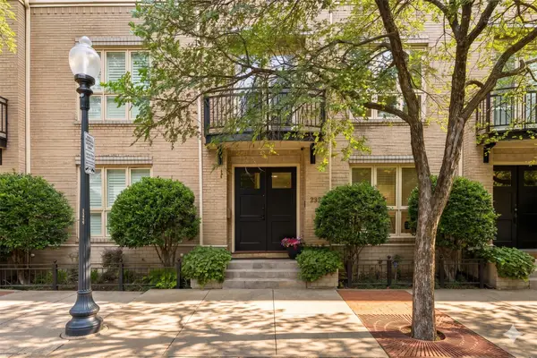 2323 Allen Street, Dallas, TX 75204