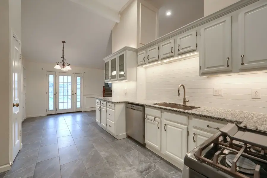 445 Trail View Lane, Garland, TX 75043 - #2
