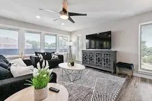 2030 Klondike Street, Grand Prairie, TX 75050 - #2