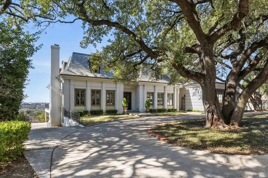 212 Hazelwood Drive, Fort Worth, TX 76107 - #2