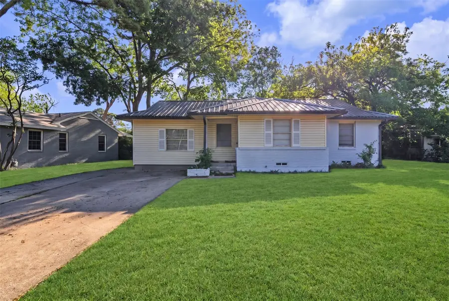 419 Joyce Street, Arlington, TX 76010 - #2