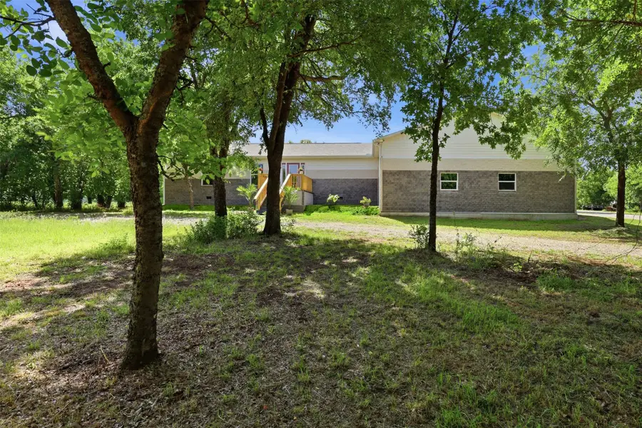211 E Bay Drive, Bridgeport, TX 76426 - #3