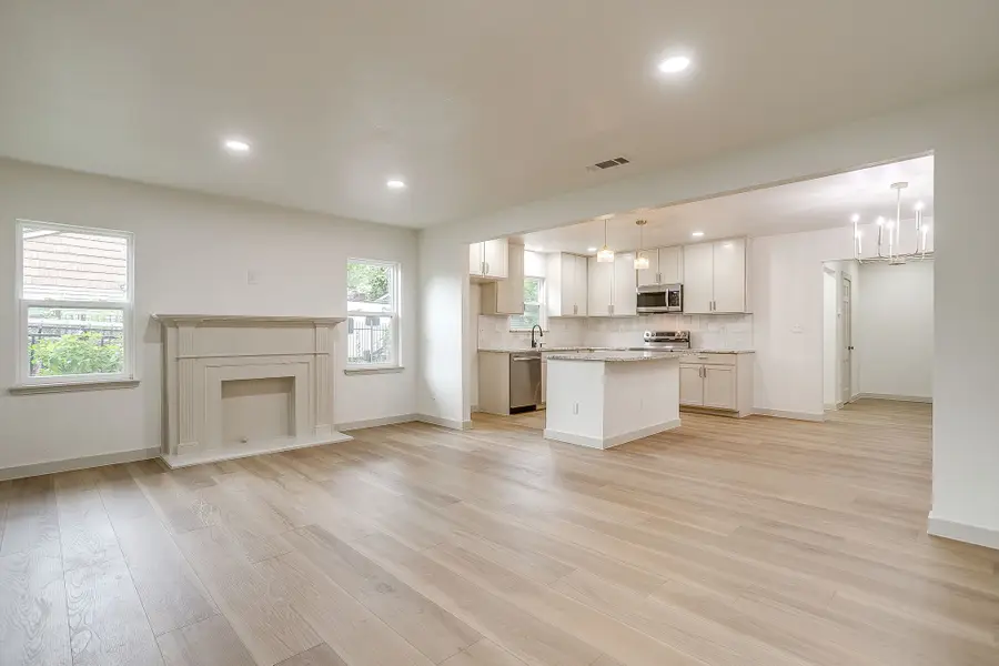 1412 Eagle Drive, Fort Worth, TX 76111 - #3