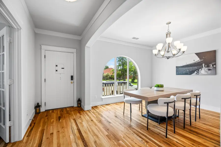 549 N Johnson Street, McKinney, TX 75069 - #2