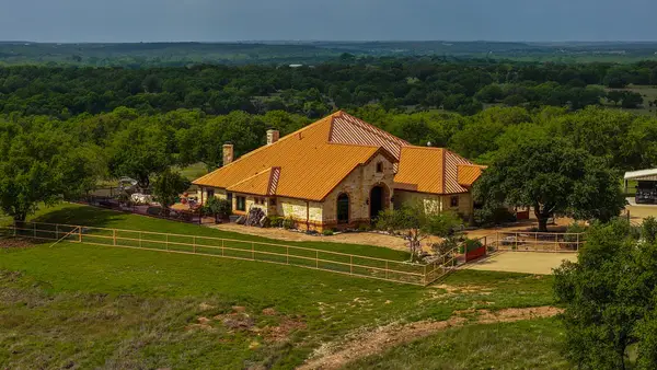 587 County Road 105, Hamilton, TX 76531