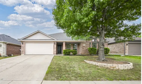705 Ridgehill Drive, Burleson, TX 76028