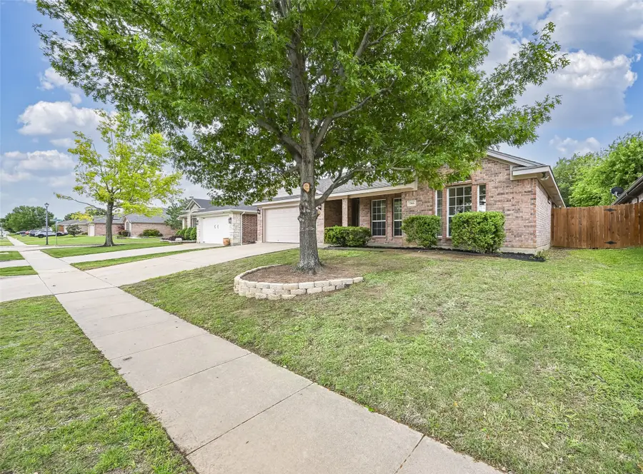 705 Ridgehill Drive, Burleson, TX 76028 - #2