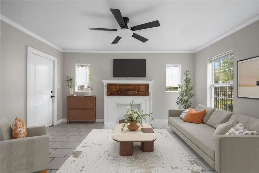 917 W Shaw Street, Tyler, TX 75701 - #3