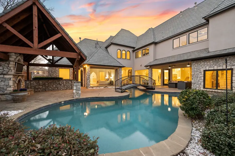 5613 Versailles Court, Colleyville, TX 76034 - #2