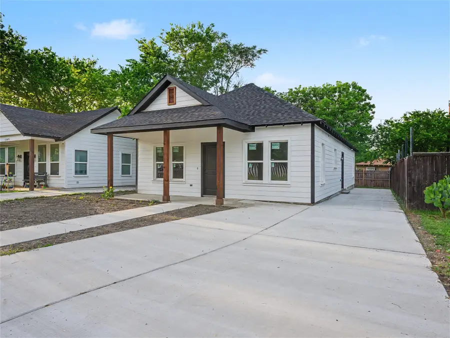 1211 E Cannon Street, Fort Worth, TX 76104 - #2