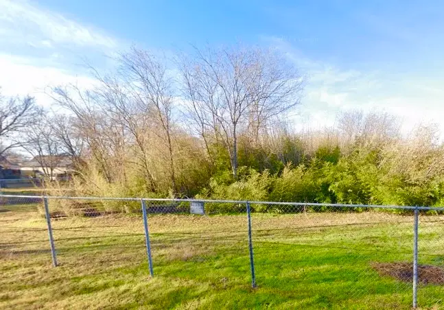 417 Diamond Avenue, Fort Worth, TX 76102 - #2