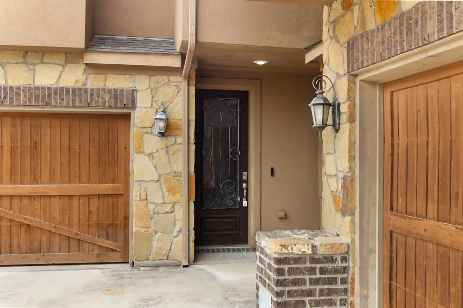 2630 Villa Di Lago #6, Grand Prairie, TX 75054 - #3