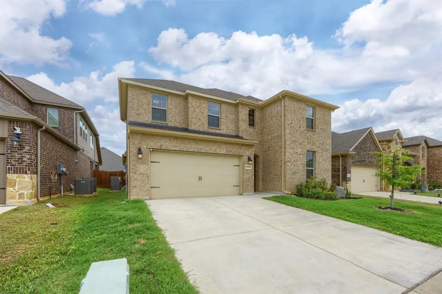 3808 High Country Road, Aubrey, TX 76227 - #3